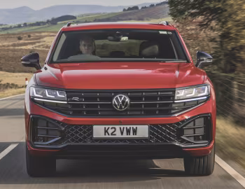Volkswagen Touareg R-Line "Black Edition" [UK-spec] '2023–pr.