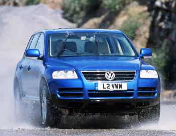 Volkswagen Touareg R5 TDI [UK-spec] (Typ 7L) '2003–07