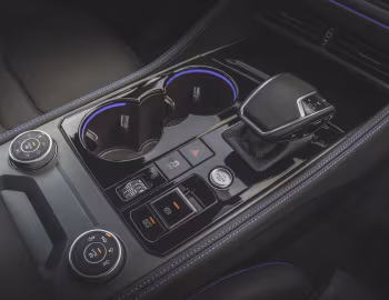 Interior Volkswagen Touareg R eHybrid [UK-spec] '2023–pr.