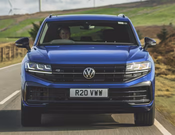 Volkswagen Touareg R eHybrid [UK-spec] '2023–pr.