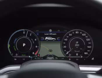 Torpedo Volkswagen Touareg R eHybrid [UK-spec] '2021–23