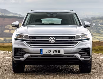 Volkswagen Touareg SE [UK-spec] '2019–23