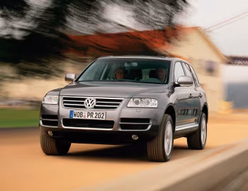 Volkswagen Touareg V10 TDI [Worldwide] (Typ 7L) '2002–07