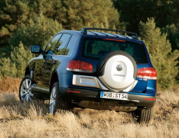 Volkswagen Touareg V6 TDI [Worldwide] (Typ 7L) '2004–07