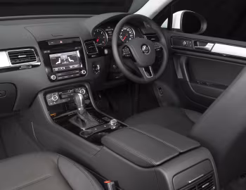 Interior Volkswagen Touareg V6 TDI [Australia] (Typ 7P) '2010–14