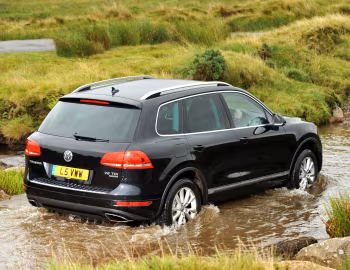 Volkswagen Touareg V6 TDI [UK-spec] (Typ 7P) '2010–14