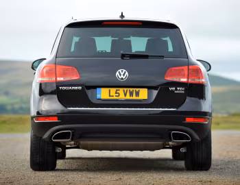 Volkswagen Touareg V6 TDI [UK-spec] (Typ 7P) '2010–14