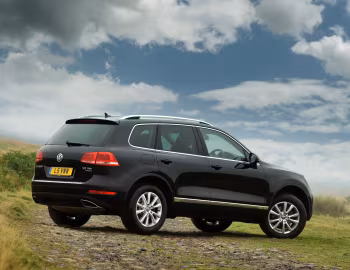 Volkswagen Touareg V6 TDI [UK-spec] (Typ 7P) '2010–14