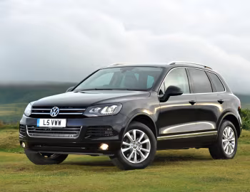 Volkswagen Touareg V6 TDI [UK-spec] (Typ 7P) '2010–14