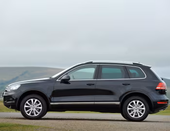 Volkswagen Touareg V6 TDI [UK-spec] (Typ 7P) '2010–14