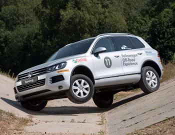 Volkswagen Touareg V6 TDI Terrain Tech Paket (Typ 7P) '2010–14