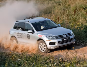 Volkswagen Touareg V6 TDI Terrain Tech Paket (Typ 7P) '2010–14