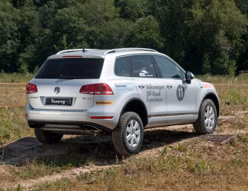 Volkswagen Touareg V6 TDI Terrain Tech Paket (Typ 7P) '2010–14