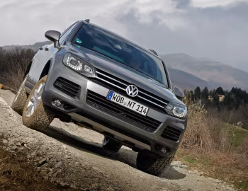 Volkswagen Touareg V6 TDI Terrain Tech Paket (Typ 7P) '2010–14