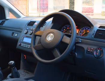 Panel frontal Volkswagen Touran [UK-spec] '2003–06