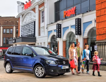 Volkswagen Touran [UK-spec] '2010–15