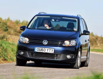 Volkswagen Touran [UK-spec] '2010–15
