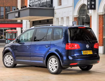 Volkswagen Touran [UK-spec] '2010–15