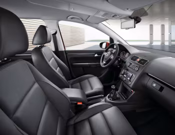 Interior Volkswagen Touran '2010–15