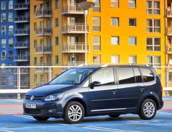 Volkswagen Touran [UK-spec] '2010–15