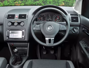 Panel frontal Volkswagen Touran [UK-spec] '2010–15