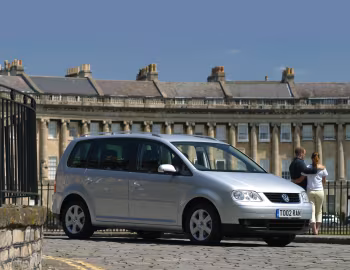 Volkswagen Touran [UK-spec] '2003–06