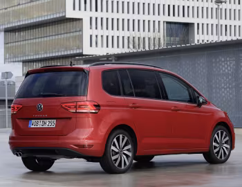 Volkswagen Touran TDI [Worldwide] '2021–pr.