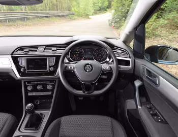 Panel frontal Volkswagen Touran TSI [UK-spec] '2015–21