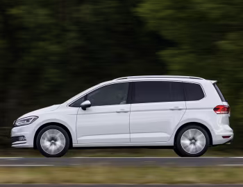 Volkswagen Touran TSI '2015–21