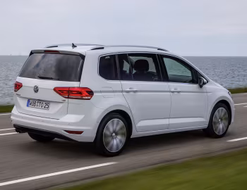 Volkswagen Touran TSI '2015–21