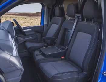 Интерьер Volkswagen Transporter [UK-spec] (T7) '2025–н.в.