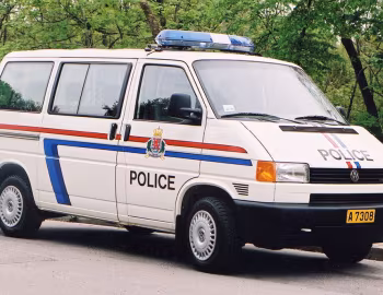 Volkswagen Transporter 2.5 TDI Police [Luxembourg] (T4) '2000–01