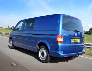 Volkswagen Transporter Combi [UK-spec] (T5) '2010–15