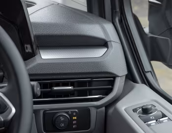 Interior Volkswagen Transporter Sportline [UK-spec] (T7) '2026