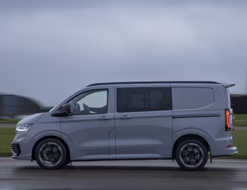 Volkswagen Transporter Sportline [UK-spec] (T7) '2026