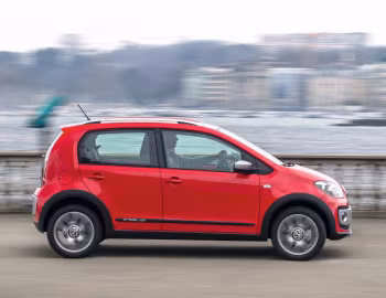 Volkswagen cross up! [Worldwide] '2013–16