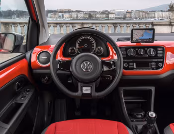 Торпедо Volkswagen cross up! [Worldwide] '2013–16