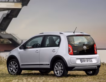 Volkswagen cross up! [Worldwide] '2013–16