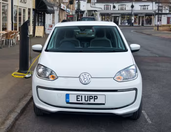 Volkswagen e-up! [UK-spec] '2013–16