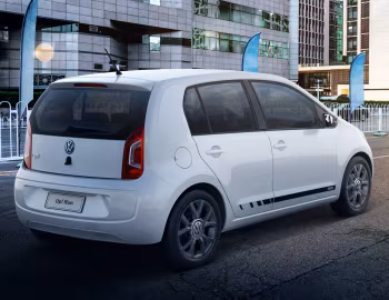Volkswagen up! "Run" 5-door [Brazil] '2016