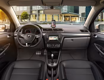 Panel frontal Volkswagen Voyage '2016–18
