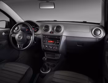 Panel frontal Volkswagen Voyage '2012–16