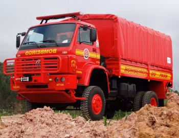 Volkswagen Worker 15.210 Bombeiros '2014–08.2019