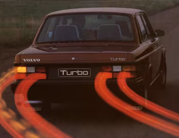 1983–84 Volvo 240 Turbo [Worldwide] (P244) '1982–84