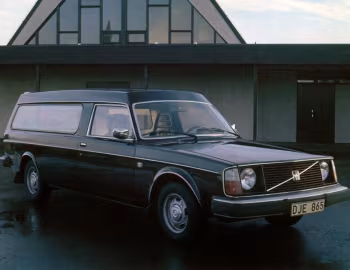 1975–77 Volvo 245 Hearse