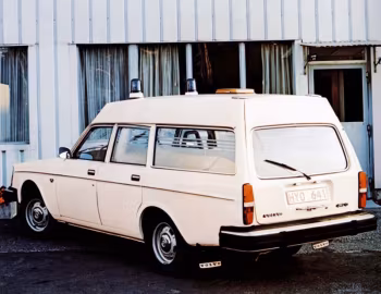 1975–77 Volvo 245 Sjuktransportbil