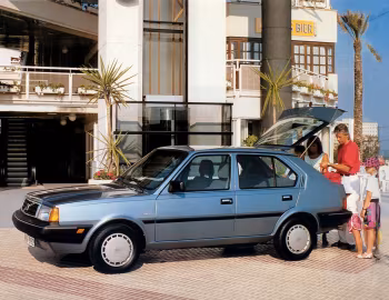 Volvo 340 5-door '1985–91