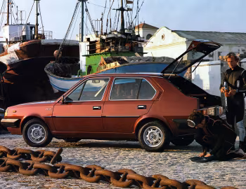 Volvo 340 DL 5-door '1982–84