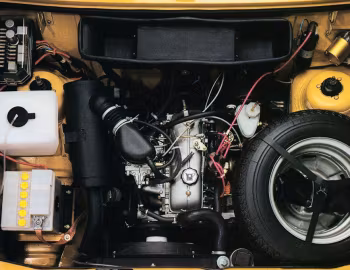 Sous la capuche Volvo 343 DL [Worldwide] '1976–81