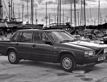 Volvo 740 [UK-spec] '1984–89